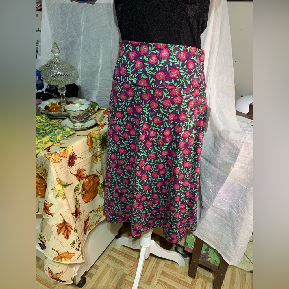 Lularoe Azure Purple Floral Skirt